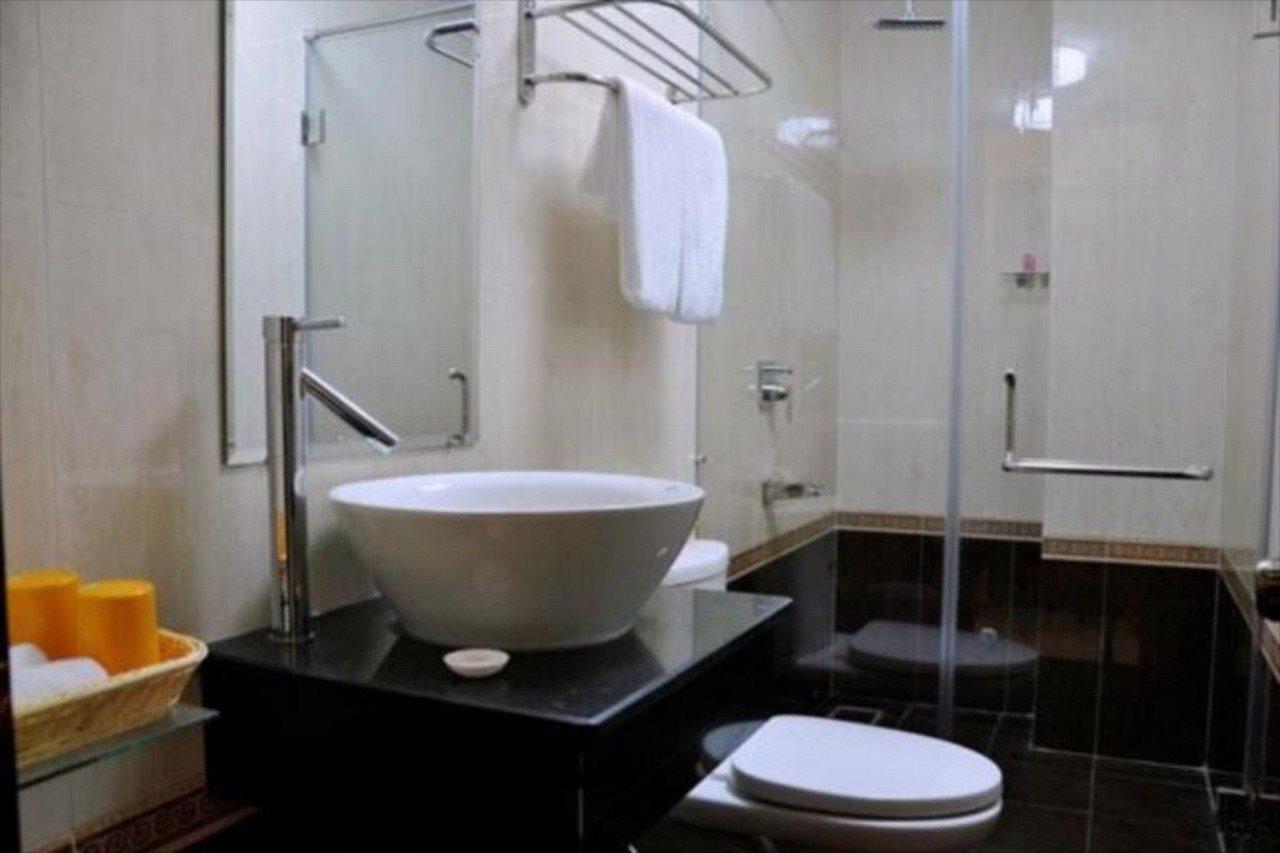 Manh Cuong Hotel Ντα Νανγκ Εξωτερικό φωτογραφία